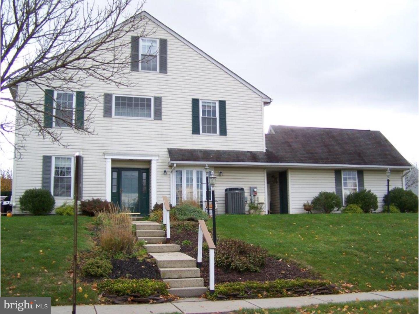 29 Country Road Perkasie, PA 18944 - Photo 1 of 25 Gallery Image 1