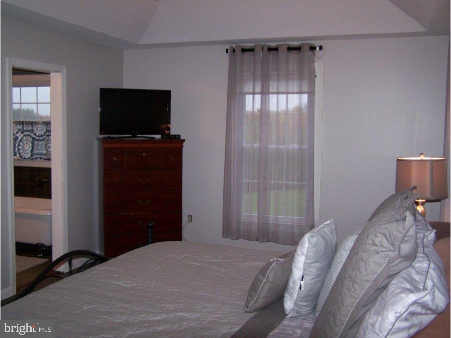 29 Country Road Perkasie, PA 18944 - Photo 15 of 25 Gallery Image 15