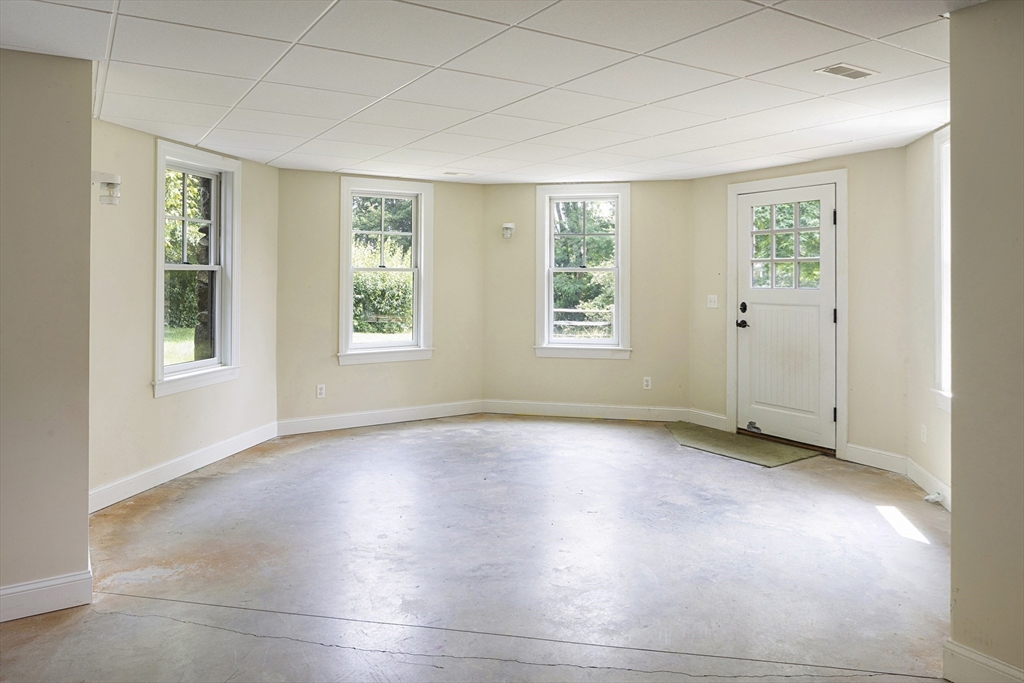 49 Willard Common Concord, MA 01742 - Photo 30 of 39 an empty room with windows