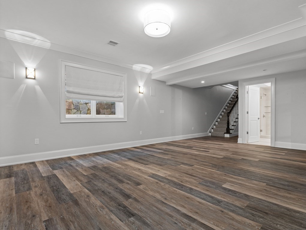 38 Livingston Road Wellesley, MA 02482 - Photo 28 of 37