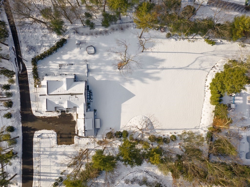 38 Livingston Road Wellesley, MA 02482 - Photo 4 of 37