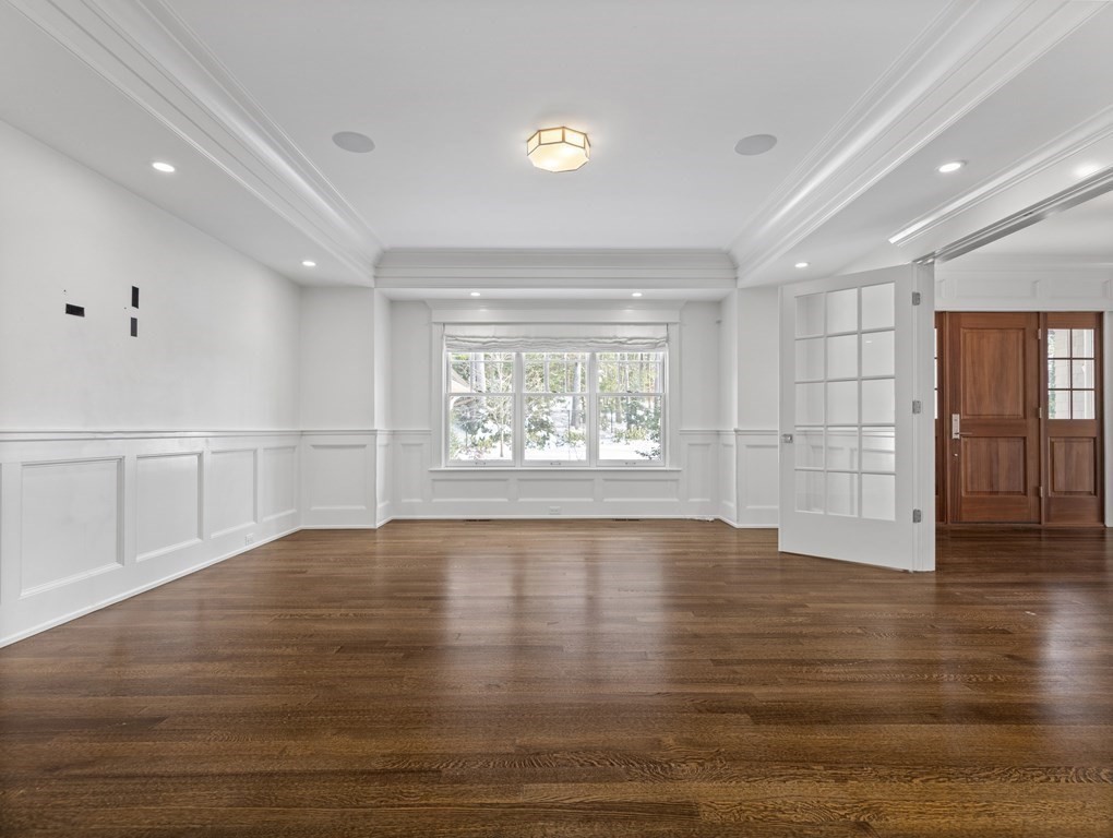 38 Livingston Road Wellesley, MA 02482 - Photo 8 of 37