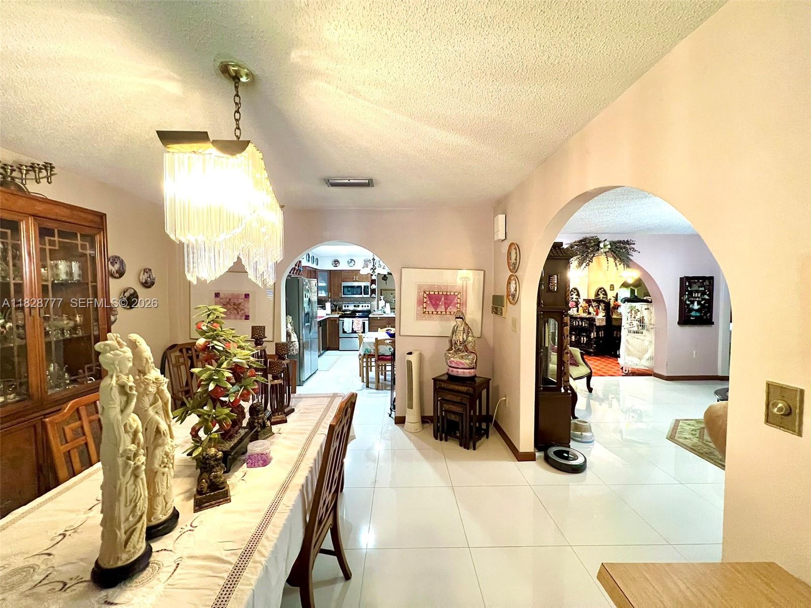 9601 Southwest 66th Street Miami, FL 33173 - Photo 10 of 61