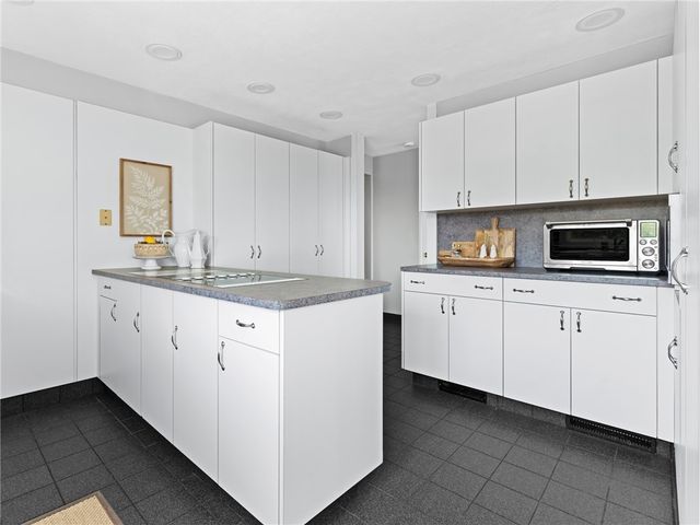 $1,800,000 | 25 Ives Road, Warwick, RI 02818