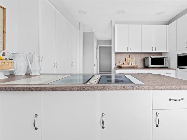 $1,800,000 | 25 Ives Road, Warwick, RI 02818