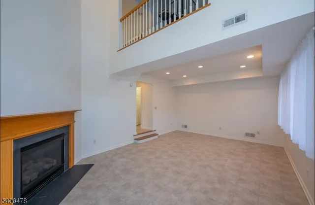 $389,999 | 2 Snowmass Court, Unit 2, Vernon, NJ 07462