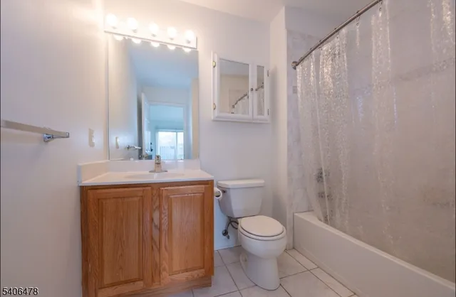 $389,999 | 2 Snowmass Court, Unit 2, Vernon, NJ 07462