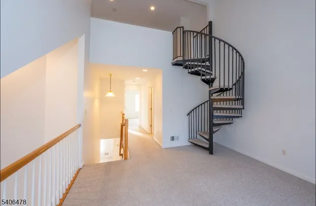 $389,999 | 2 Snowmass Court, Unit 2, Vernon, NJ 07462