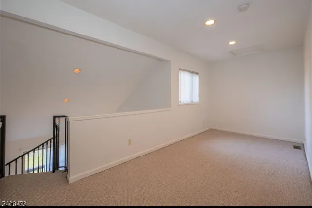 $389,999 | 2 Snowmass Court, Unit 2, Vernon, NJ 07462