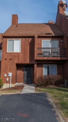 $389,999 | 2 Snowmass Court, Unit 2, Vernon, NJ 07462
