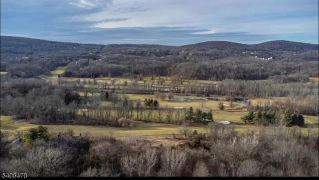 $389,999 | 2 Snowmass Court, Unit 2, Vernon, NJ 07462