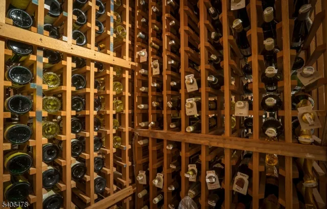 $389,999 | 2 Snowmass Court, Unit 2, Vernon, NJ 07462