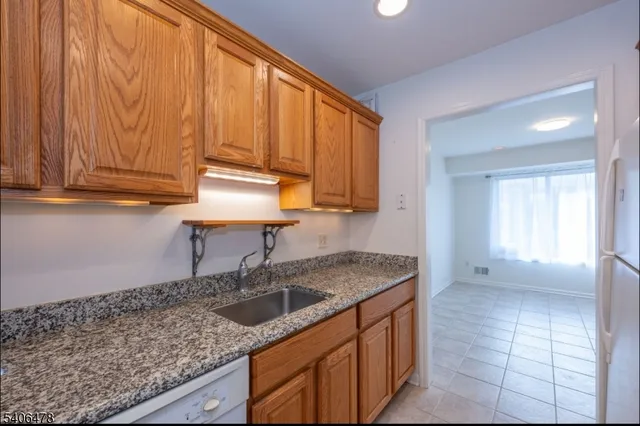 $389,999 | 2 Snowmass Court, Unit 2, Vernon, NJ 07462