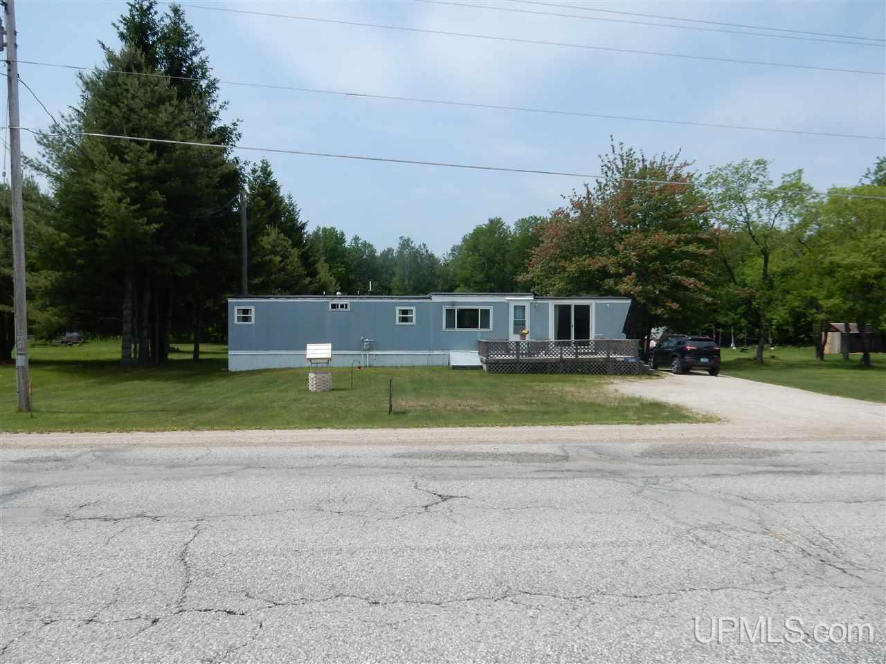 985 N River Road Manistique, MI 49854 - Photo 13 of 15