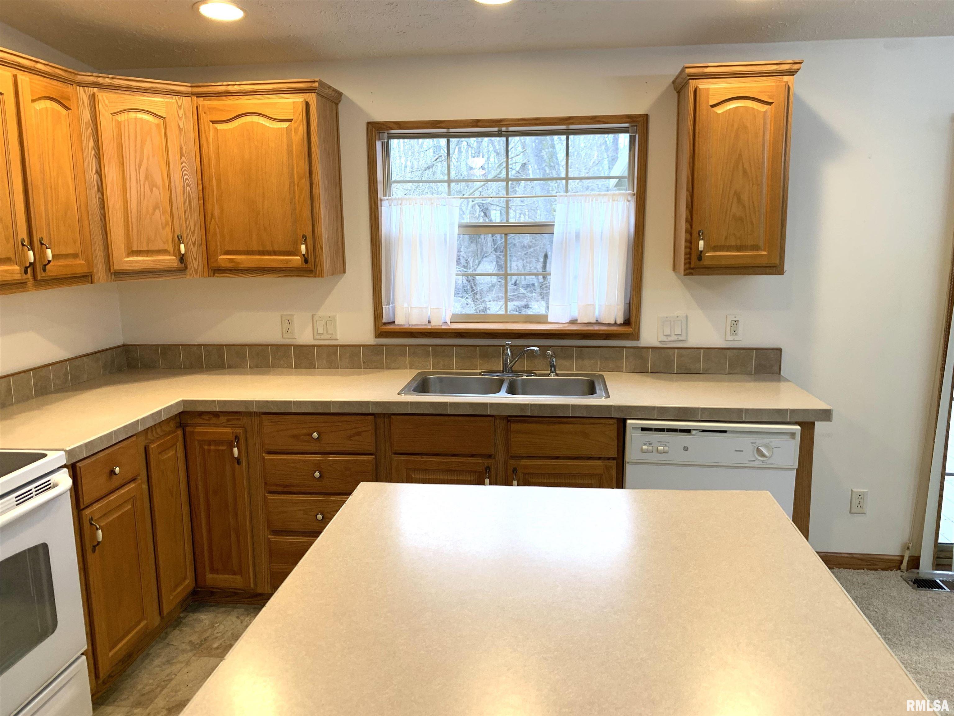 1500 Bruns Lane, Unit 10 Springfield, IL 62702 - Photo 13 of 35 Gallery Image 13
