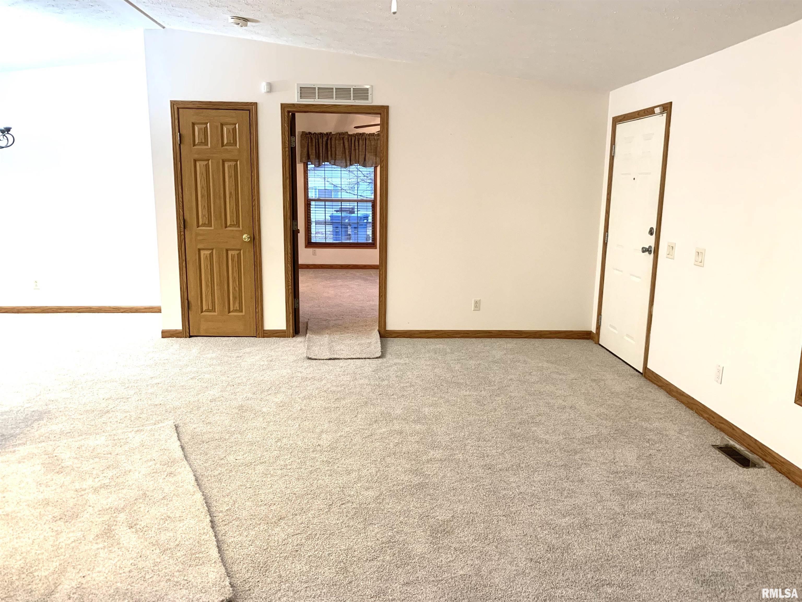 1500 Bruns Lane, Unit 10 Springfield, IL 62702 - Photo 18 of 35 Gallery Image 18