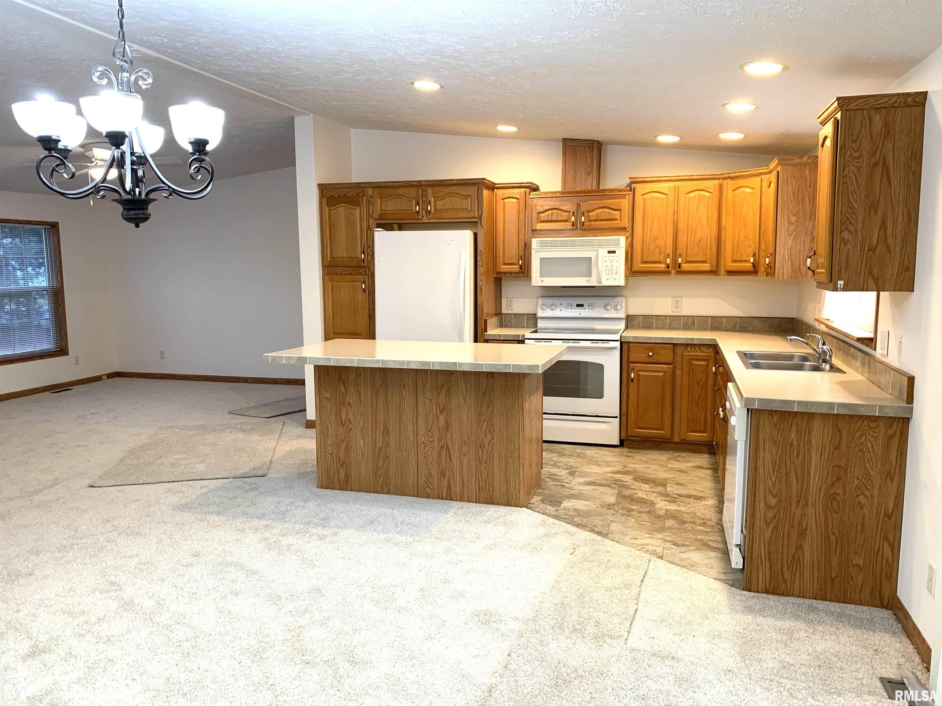 1500 Bruns Lane, Unit 10 Springfield, IL 62702 - Photo 9 of 35 Gallery Image 9