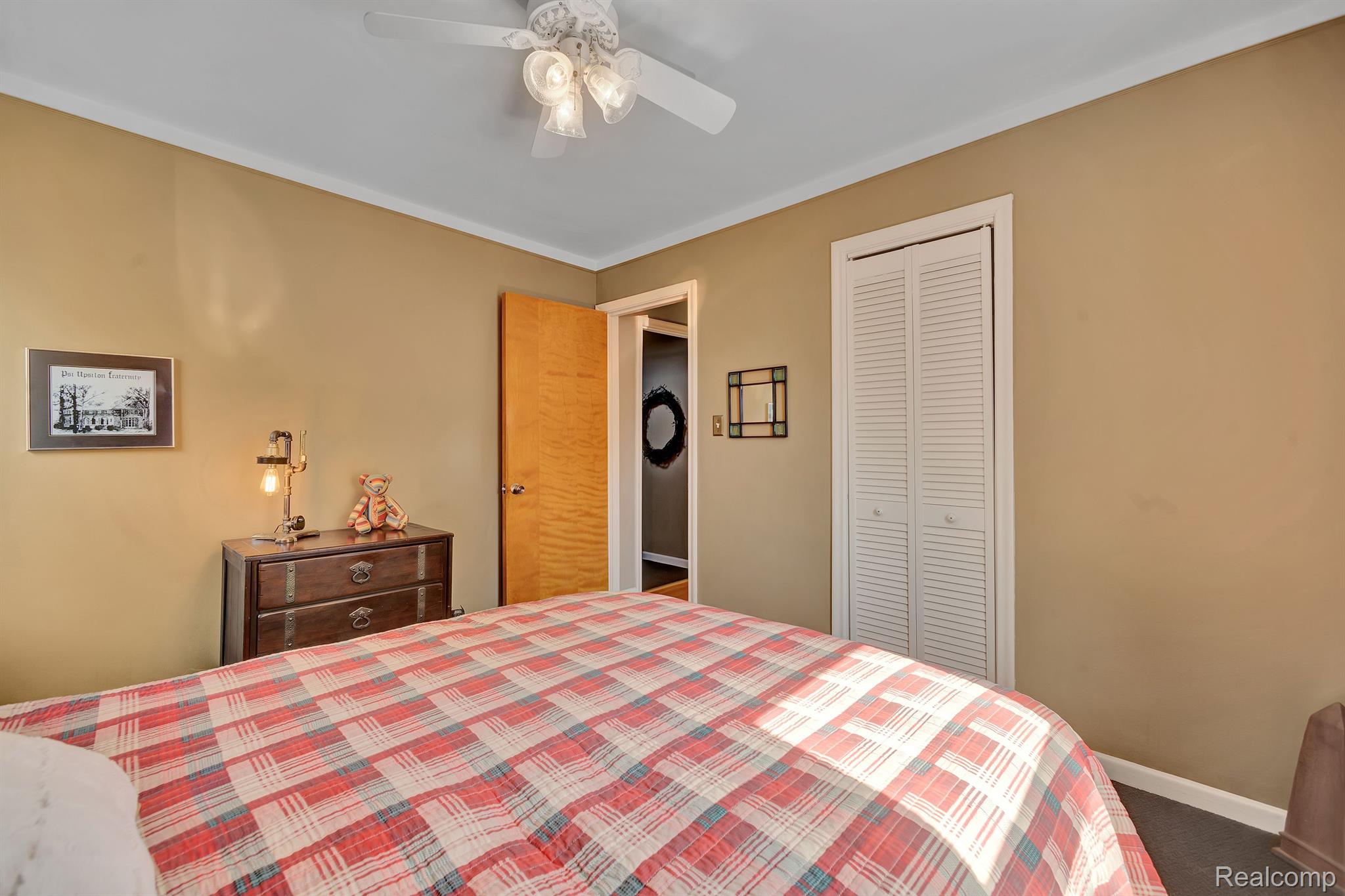 2786 Manchester Road Birmingham, MI 48009 - Photo 17 of 39