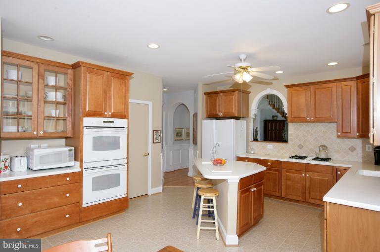 2677 Brook Valley Road Frederick, MD 21701 - Photo 9 of 30 Kitchen - Main Level