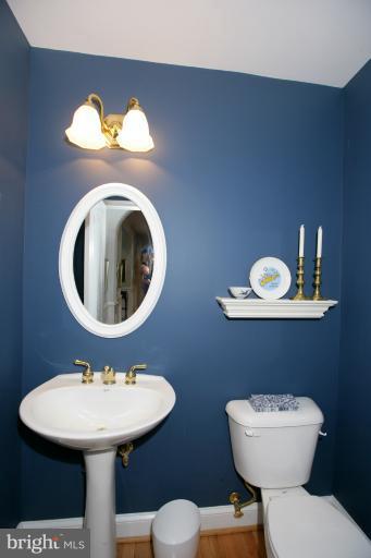 2677 Brook Valley Road Frederick, MD 21701 - Photo 10 of 30 Half Bath - Main Level
