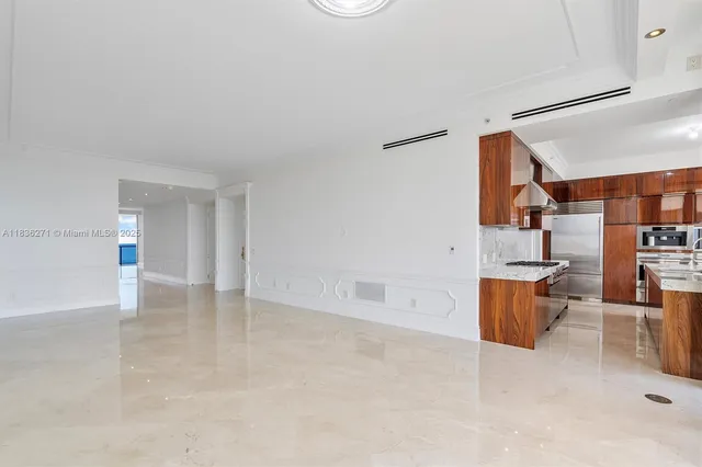 $7,000,000 | 9701 Collins Avenue, Unit 802S, Bal Harbour, FL 33154