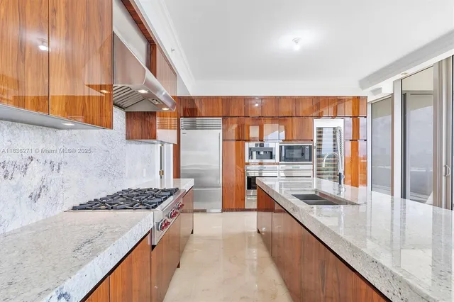 $7,000,000 | 9701 Collins Avenue, Unit 802S, Bal Harbour, FL 33154