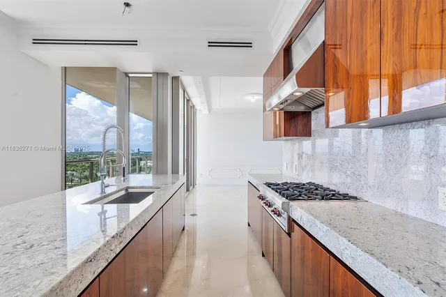 $7,000,000 | 9701 Collins Avenue, Unit 802S, Bal Harbour, FL 33154