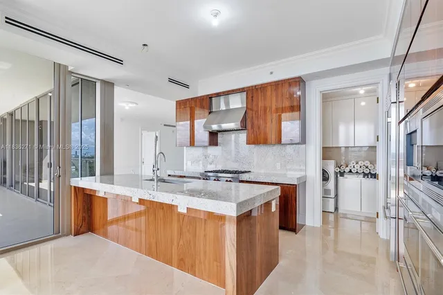 $7,000,000 | 9701 Collins Avenue, Unit 802S, Bal Harbour, FL 33154