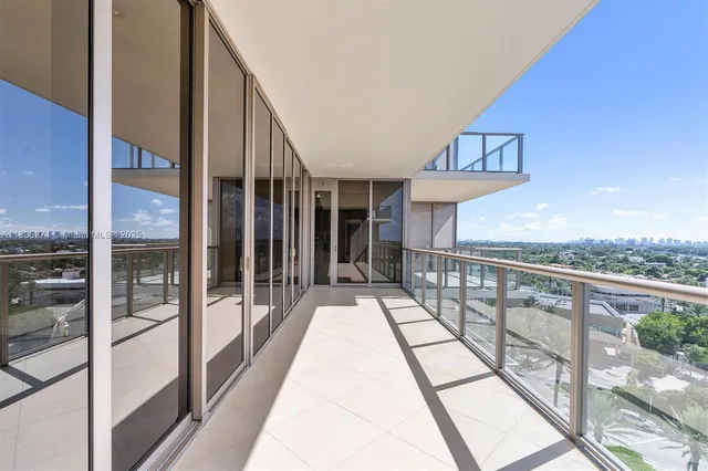 $7,000,000 | 9701 Collins Avenue, Unit 802S, Bal Harbour, FL 33154