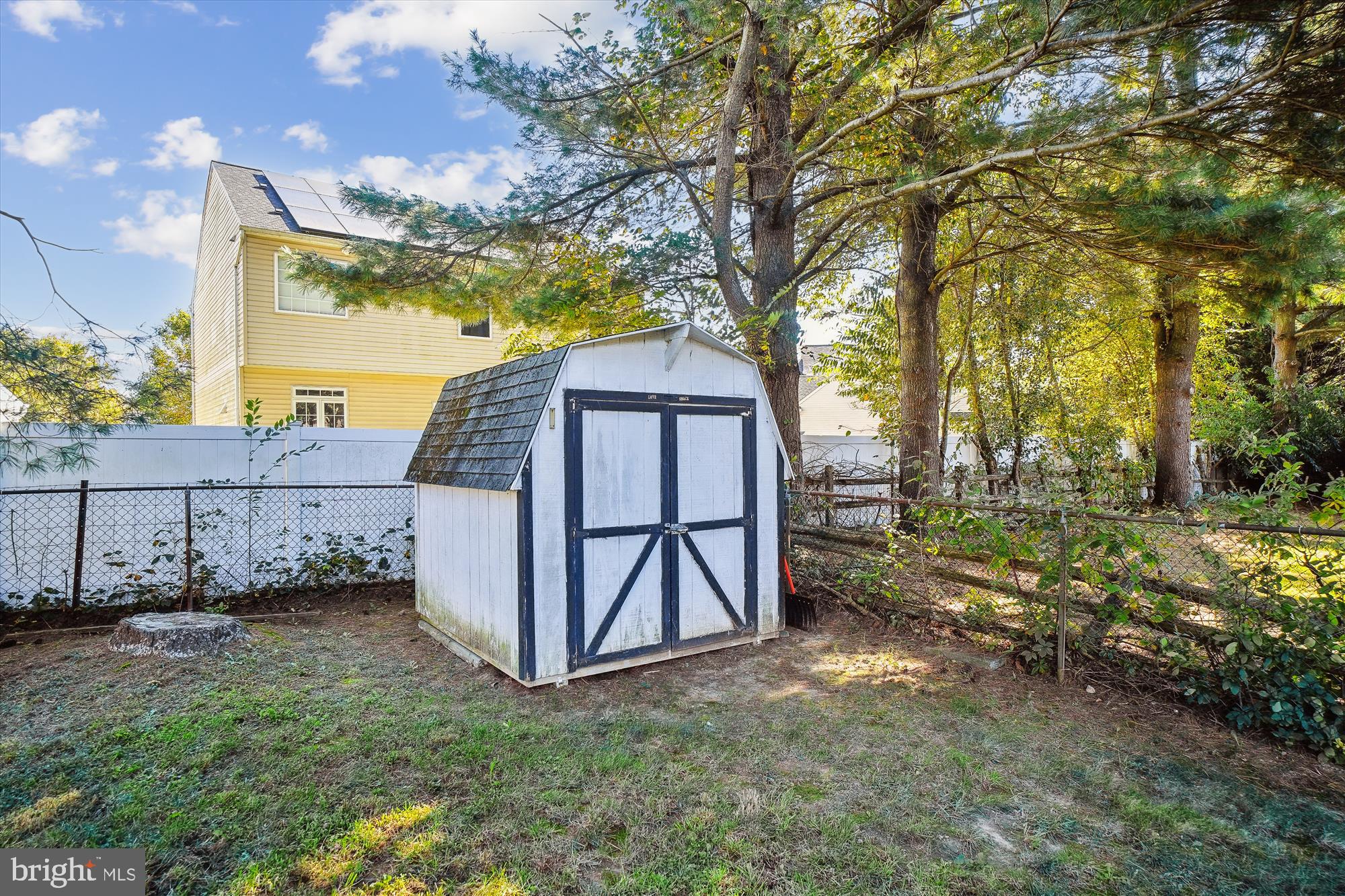 24209 Bush Hill Road Gaithersburg, MD 20882 - Photo 11 of 59