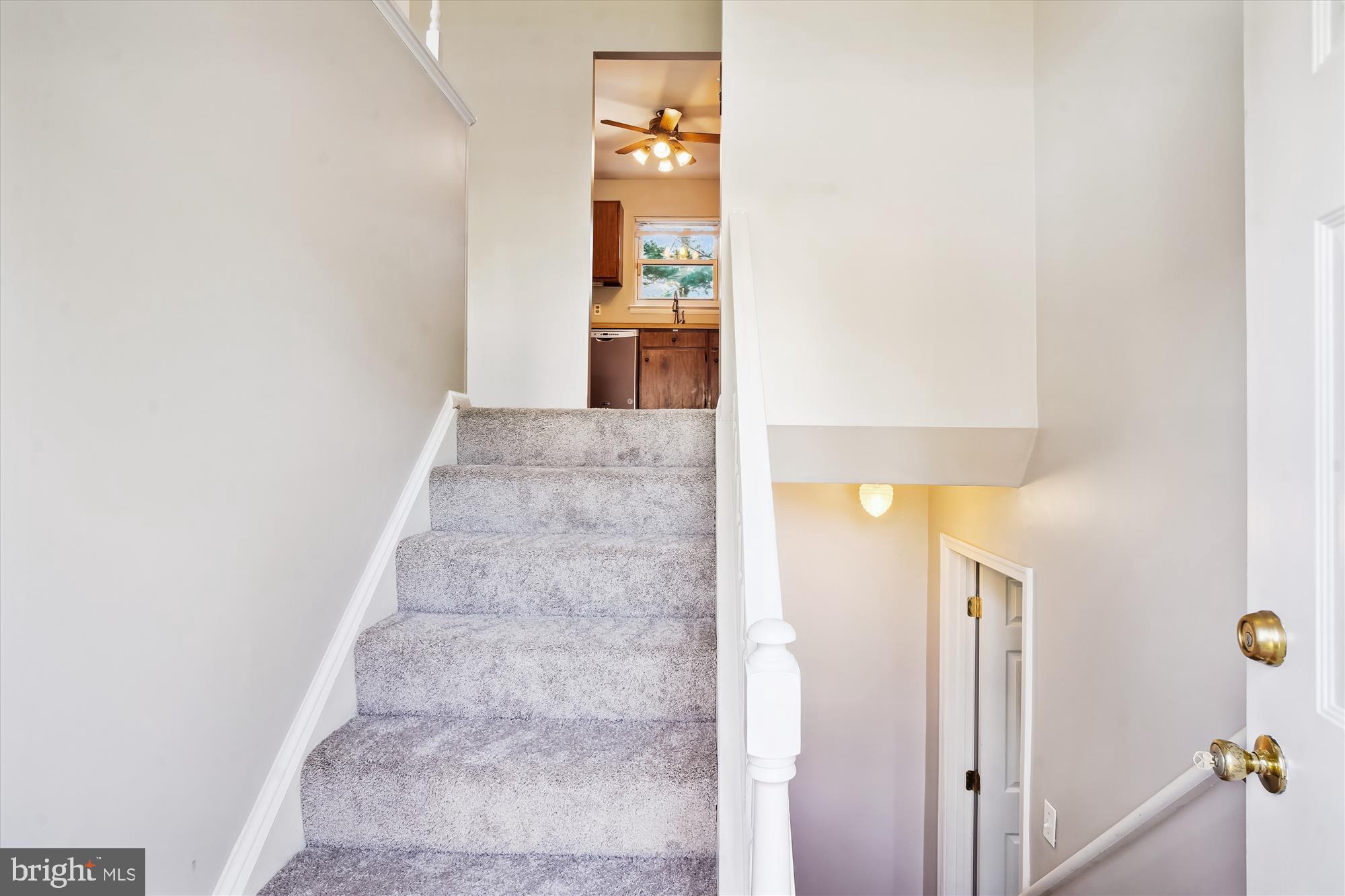 24209 Bush Hill Road Gaithersburg, MD 20882 - Photo 12 of 59