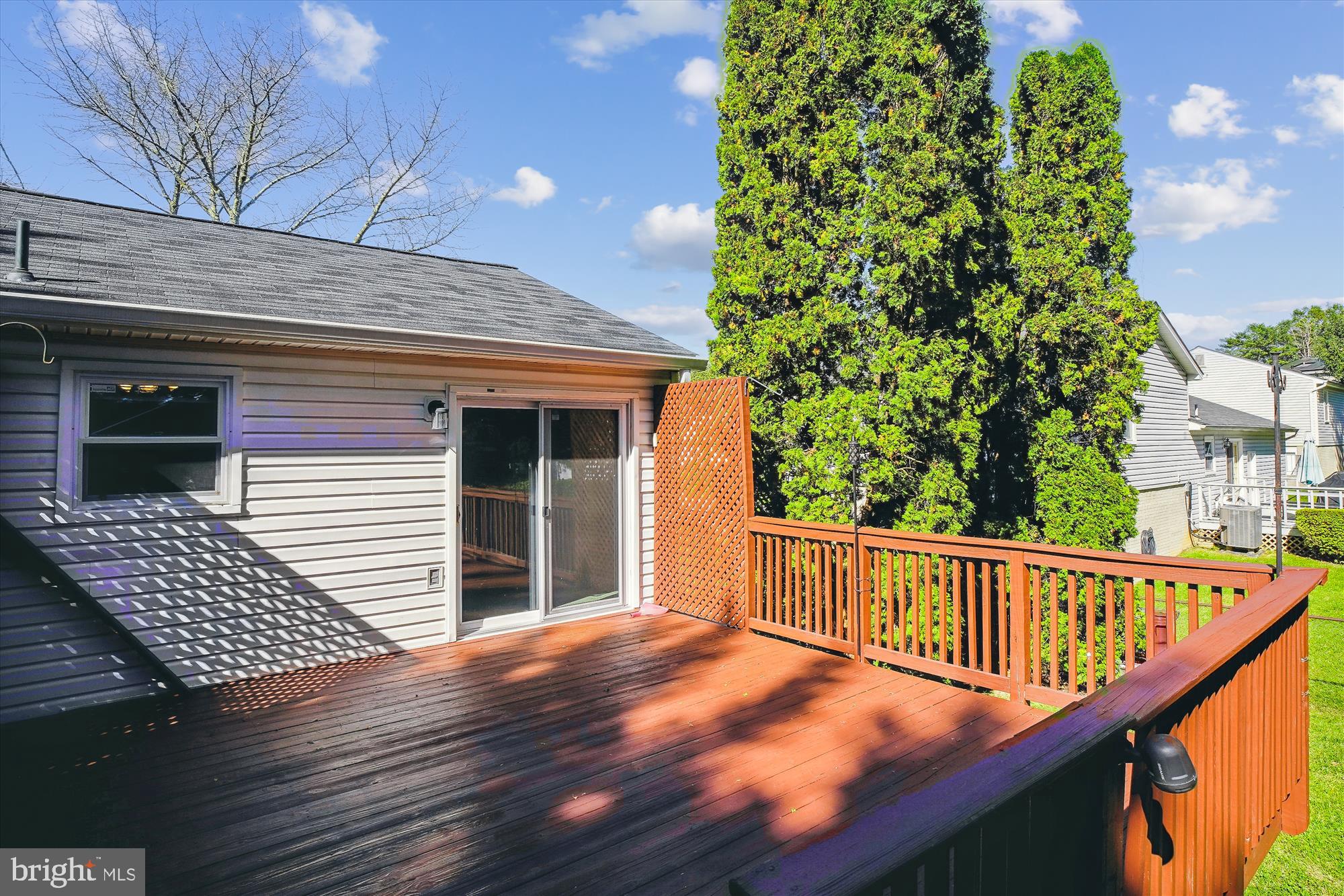 24209 Bush Hill Road Gaithersburg, MD 20882 - Photo 20 of 59