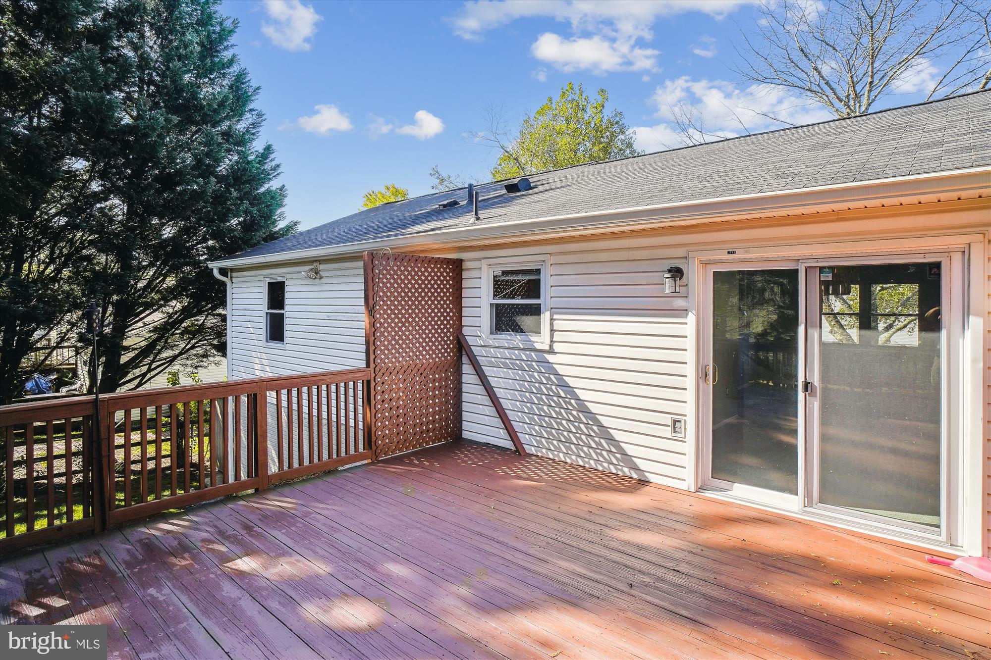 24209 Bush Hill Road Gaithersburg, MD 20882 - Photo 21 of 59