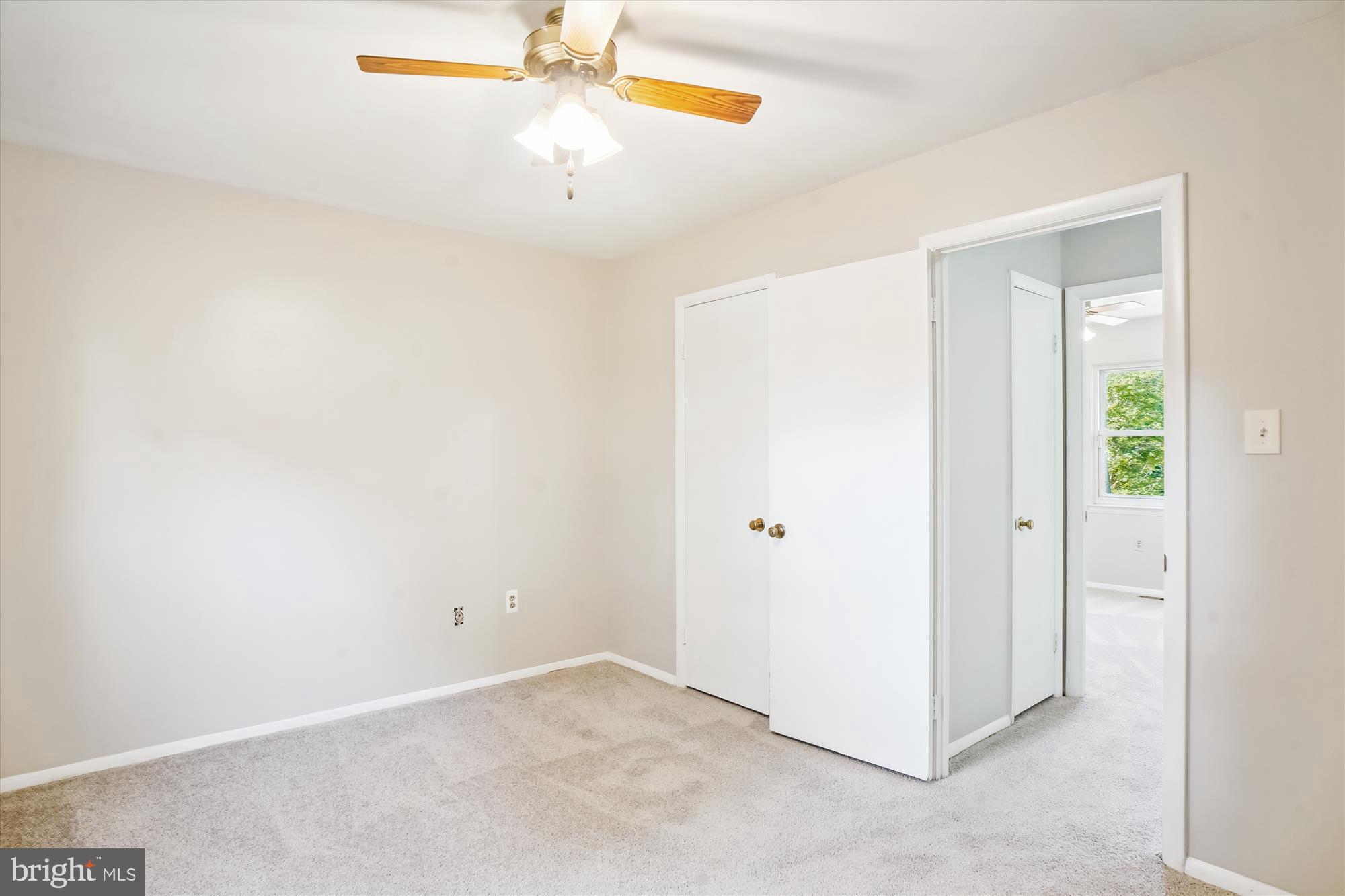 24209 Bush Hill Road Gaithersburg, MD 20882 - Photo 26 of 59