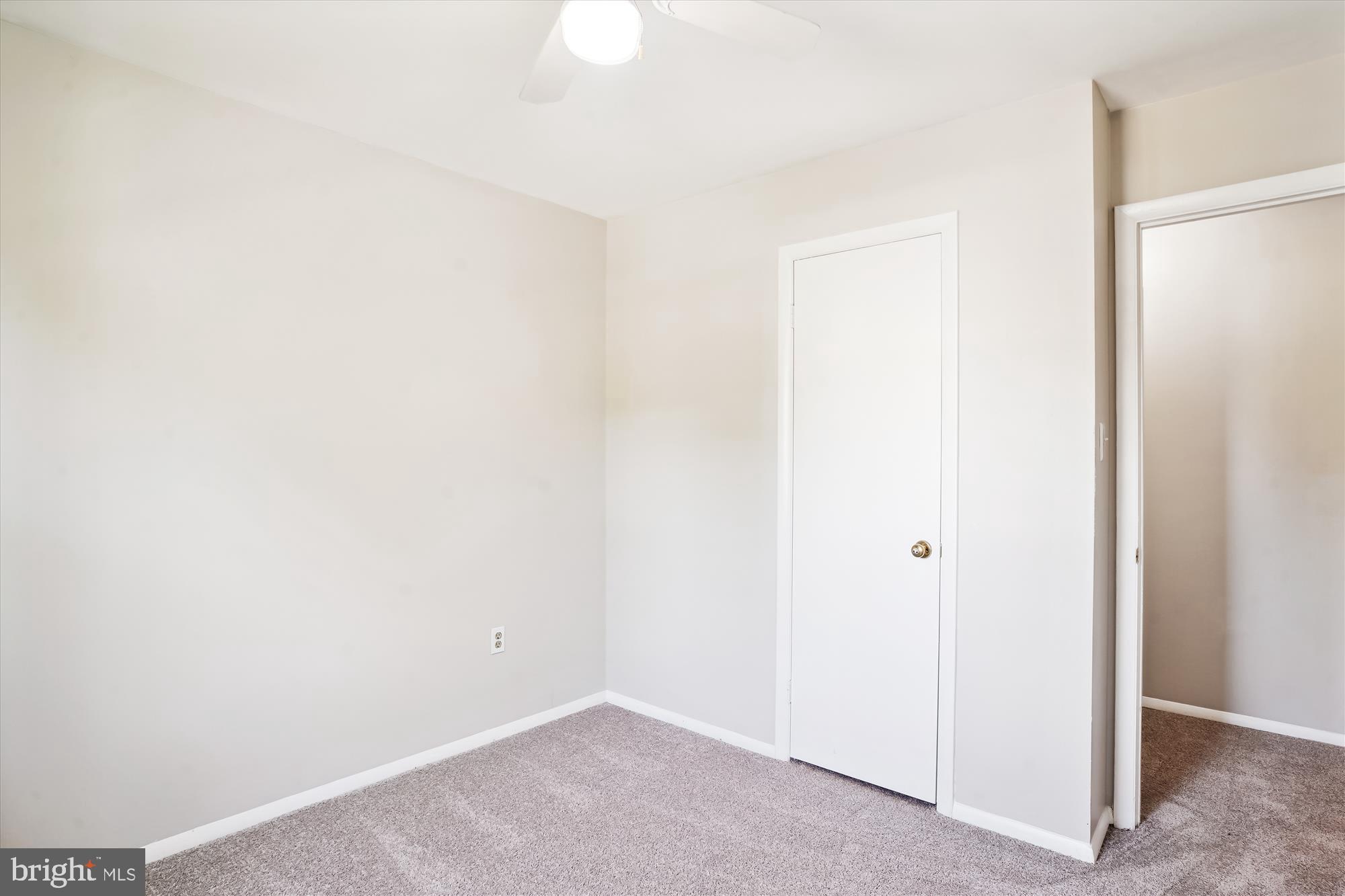 24209 Bush Hill Road Gaithersburg, MD 20882 - Photo 34 of 59