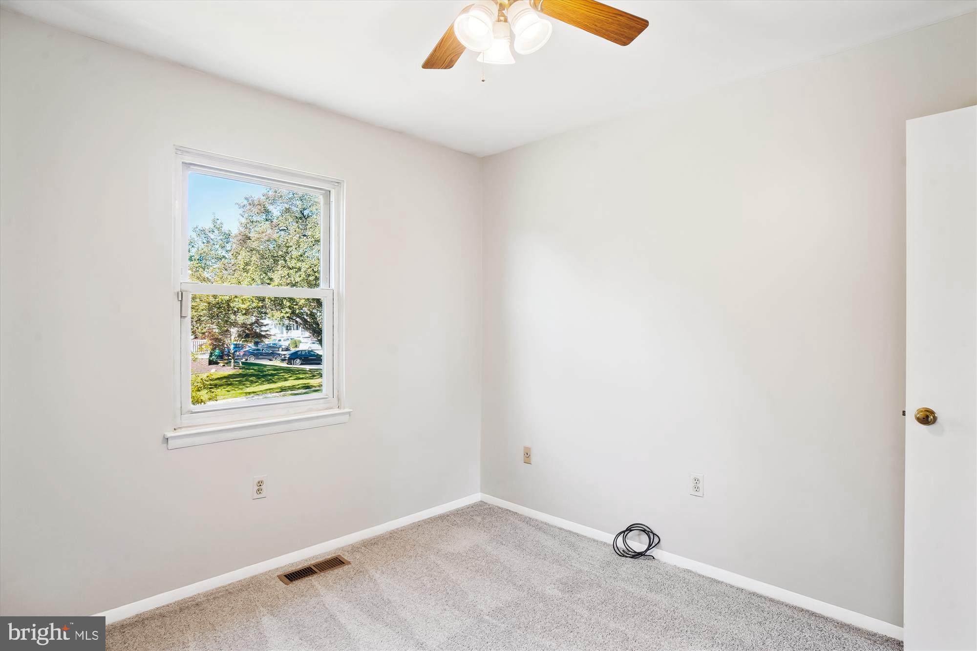 24209 Bush Hill Road Gaithersburg, MD 20882 - Photo 35 of 59