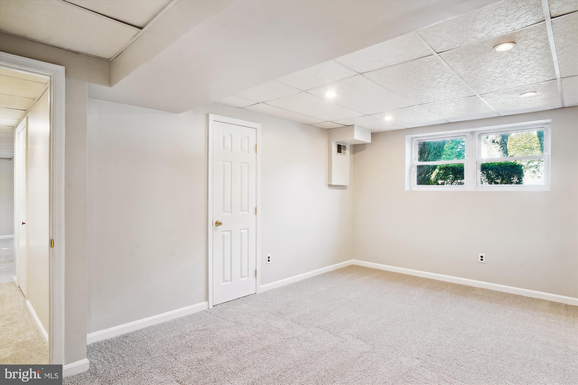 24209 Bush Hill Road Gaithersburg, MD 20882 - Photo 40 of 59