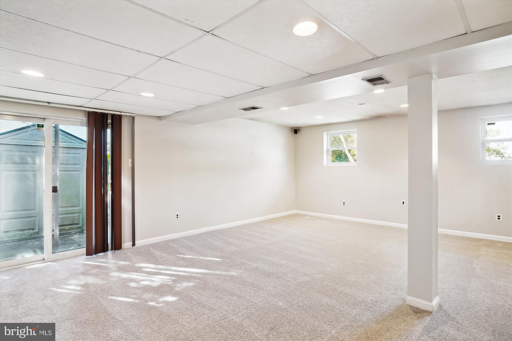 24209 Bush Hill Road Gaithersburg, MD 20882 - Photo 43 of 59