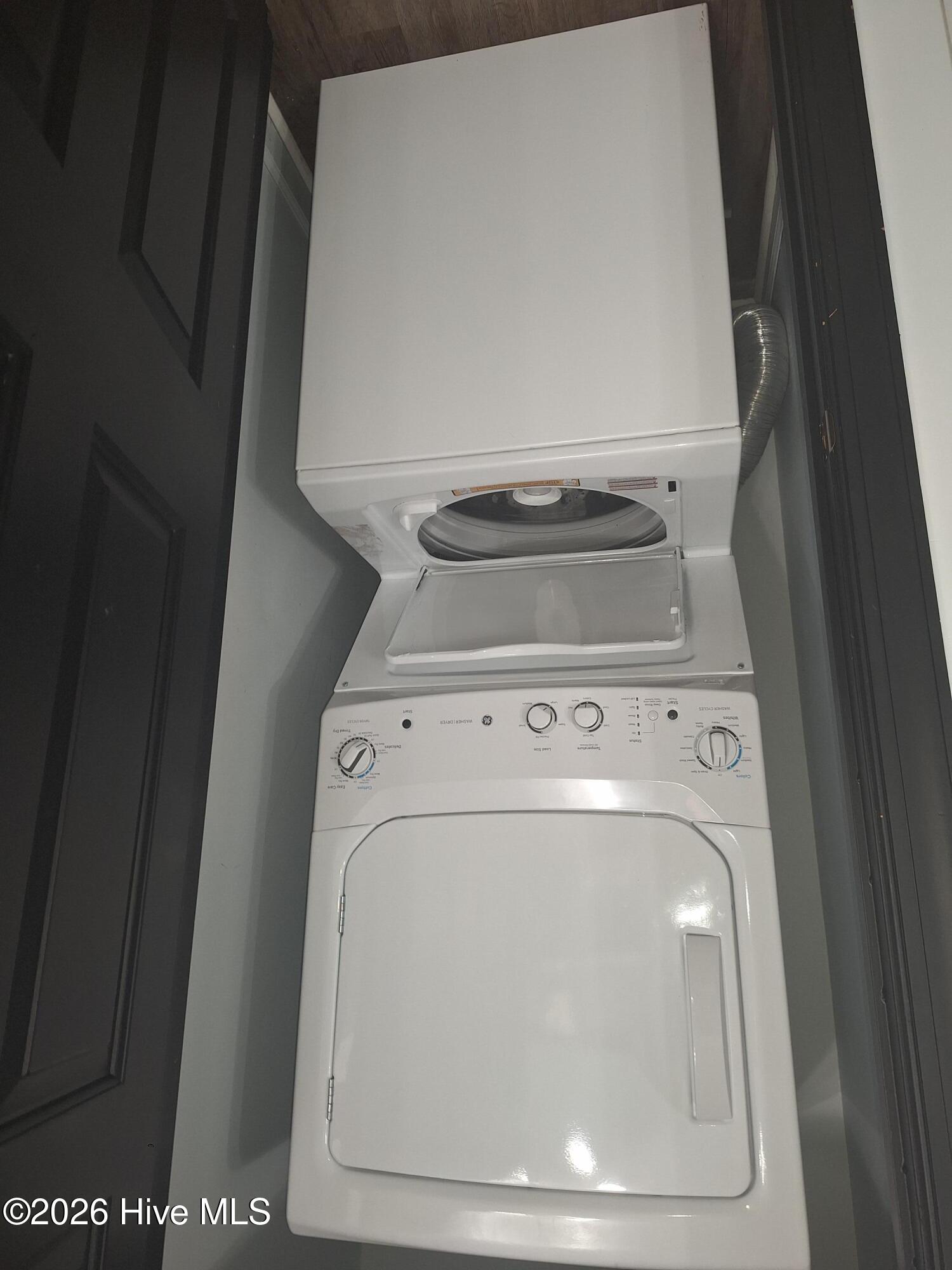 3512 Ivy Commons Drive, Unit 302 Raleigh, NC 27606 - Photo 8 of 12 Washer/Dryer