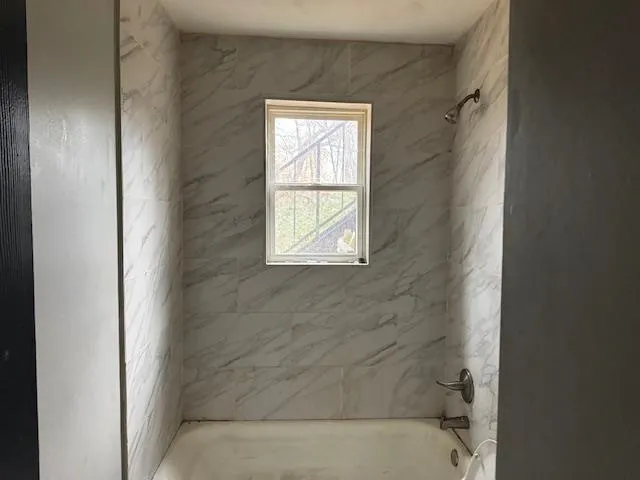 a view of a pathway with a house