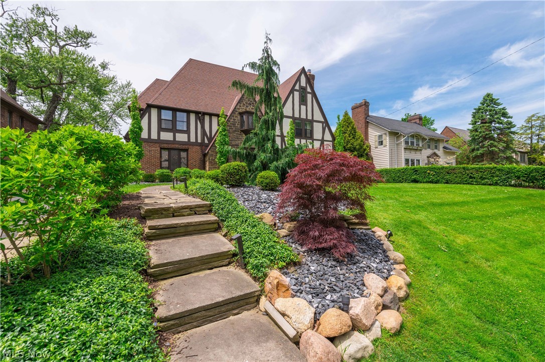 3002 Manchester Road Shaker Heights, OH 44122 - Photo 2 of 50 Gallery Image 2