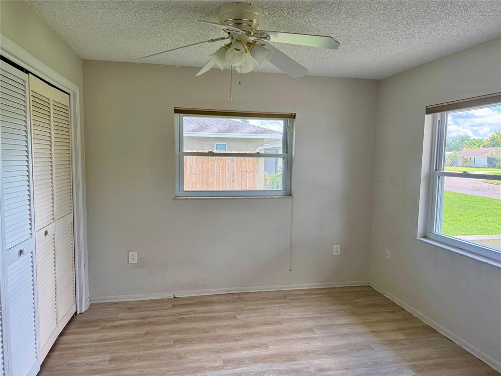 5109 Medalist Road Sarasota, FL 34243 - Photo 14 of 19 Gallery Image 14