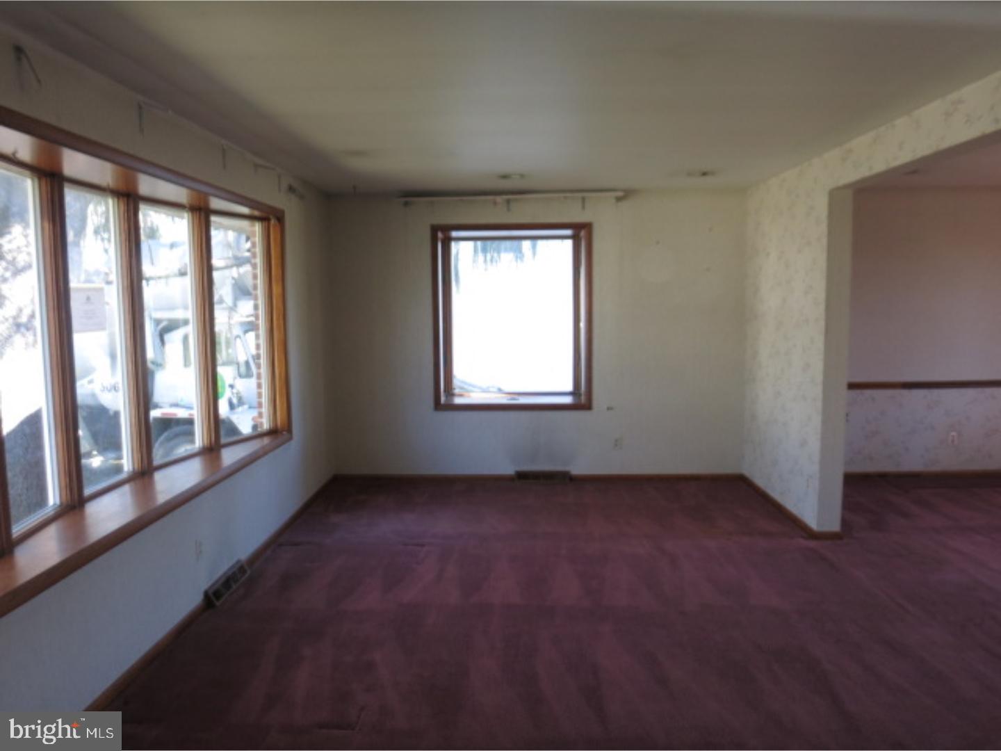 119 Sunnybrook Road Cherry Hill, NJ 08034 - Photo 3 of 13 Living Room