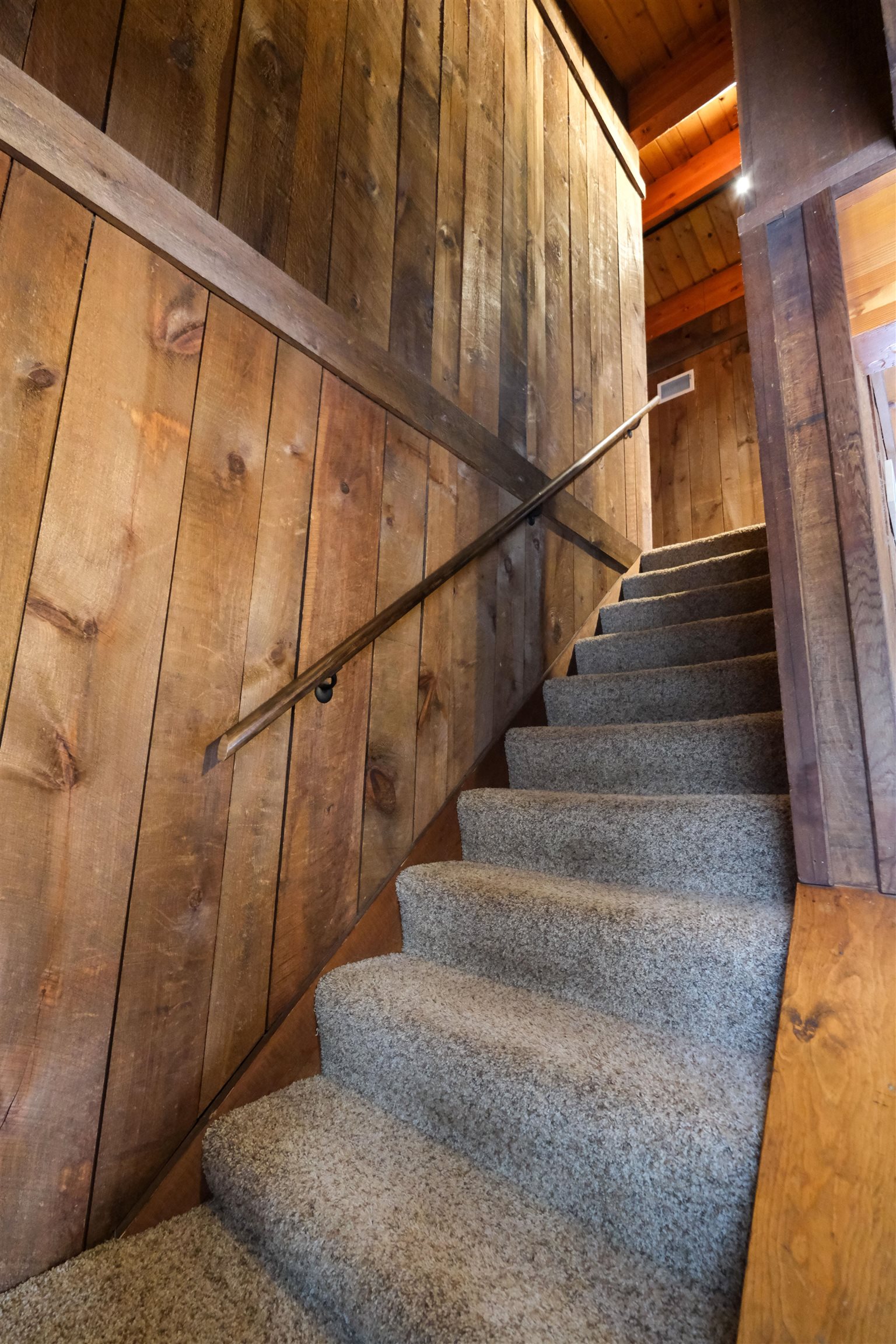 609 Alpine Drive Mount Holly, VT 05758 - Photo 11 of 39