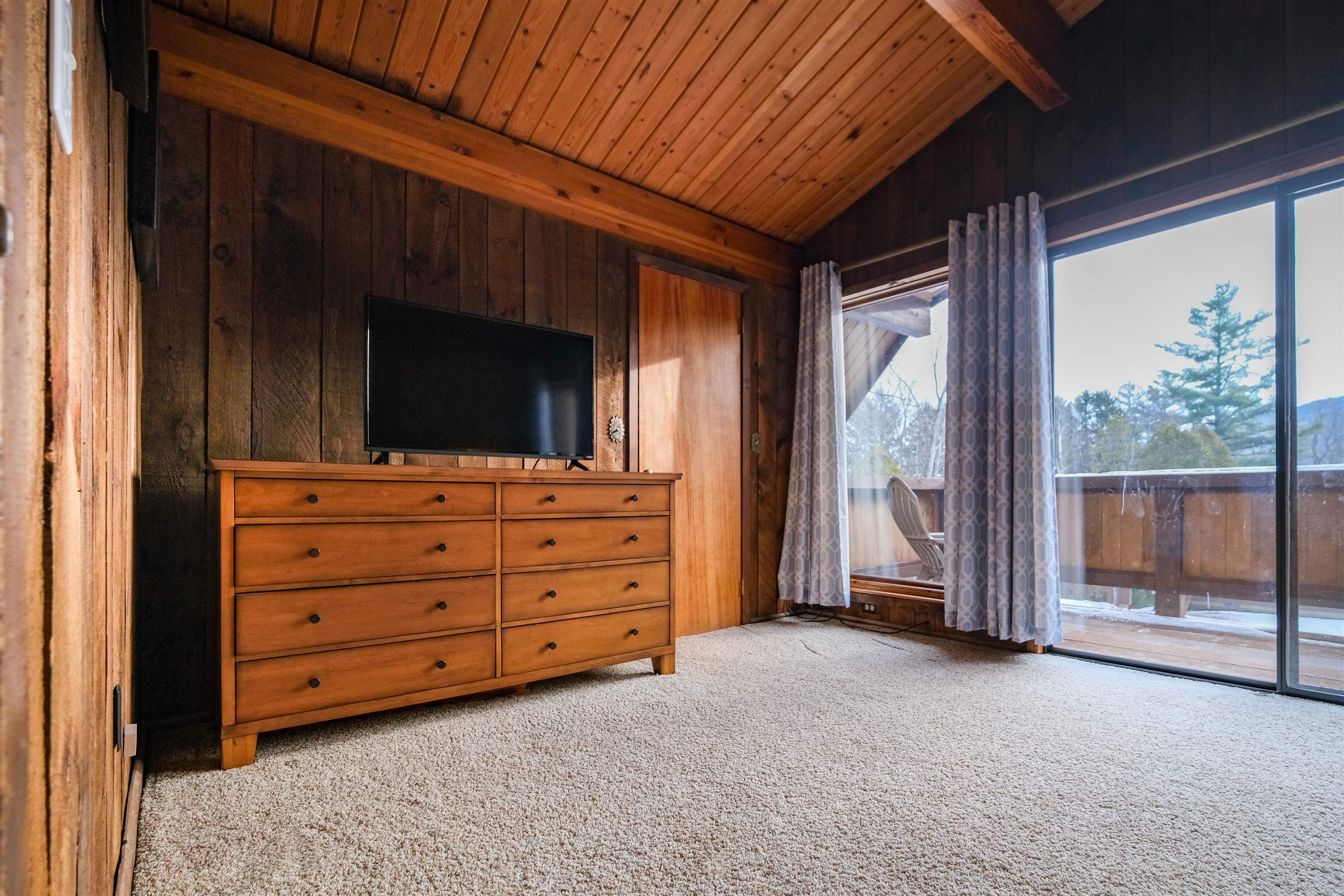 609 Alpine Drive Mount Holly, VT 05758 - Photo 12 of 39