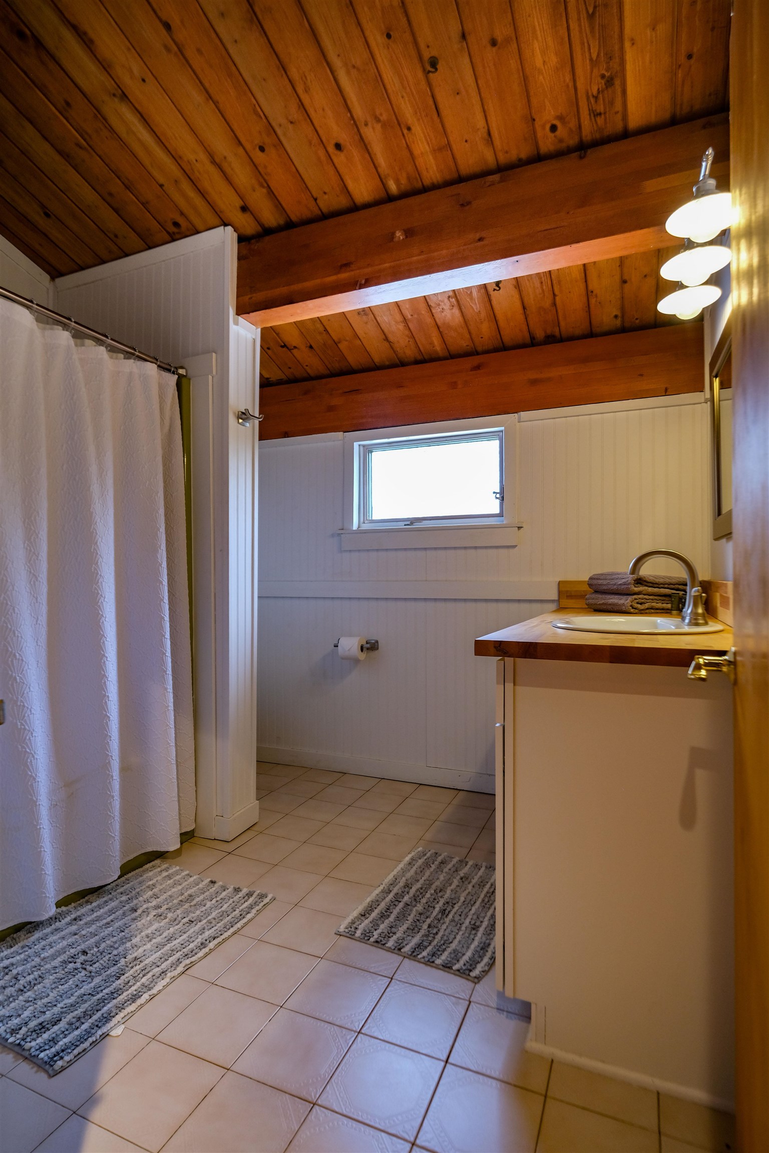 609 Alpine Drive Mount Holly, VT 05758 - Photo 17 of 39