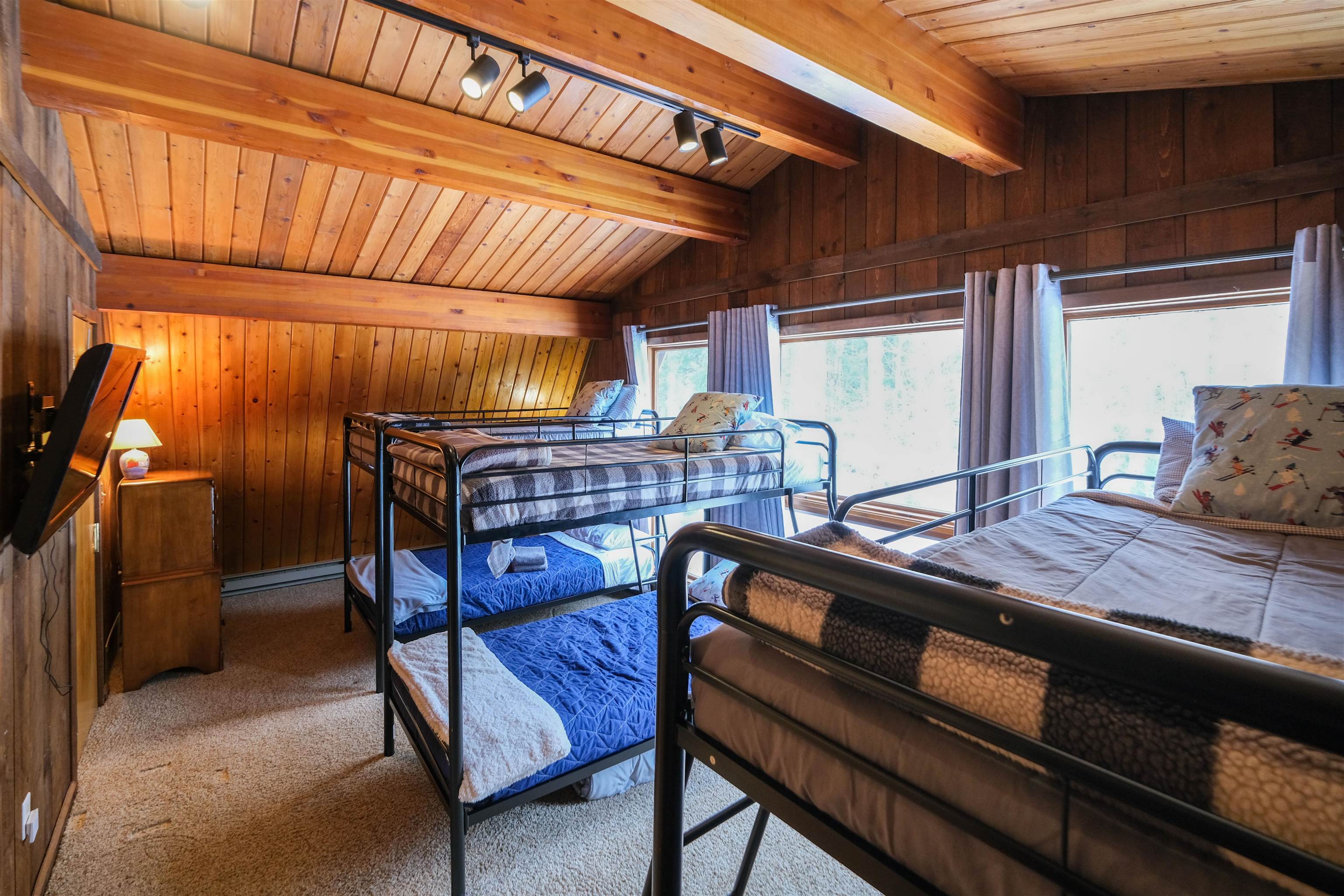 609 Alpine Drive Mount Holly, VT 05758 - Photo 24 of 39