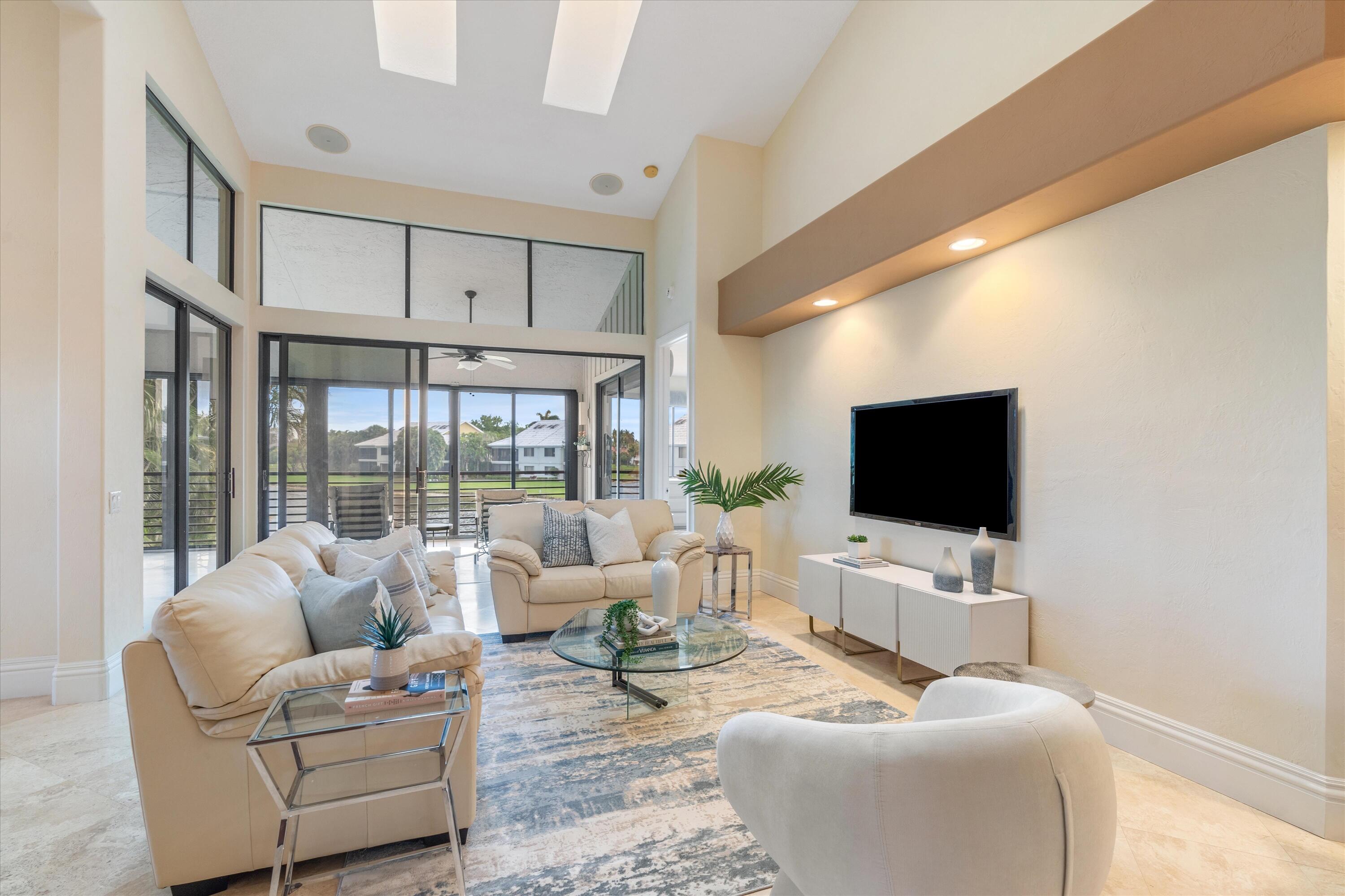 17564 Ashbourne Lane, Unit B Boca Raton, FL 33496 - Photo 9 of 28 Living Room