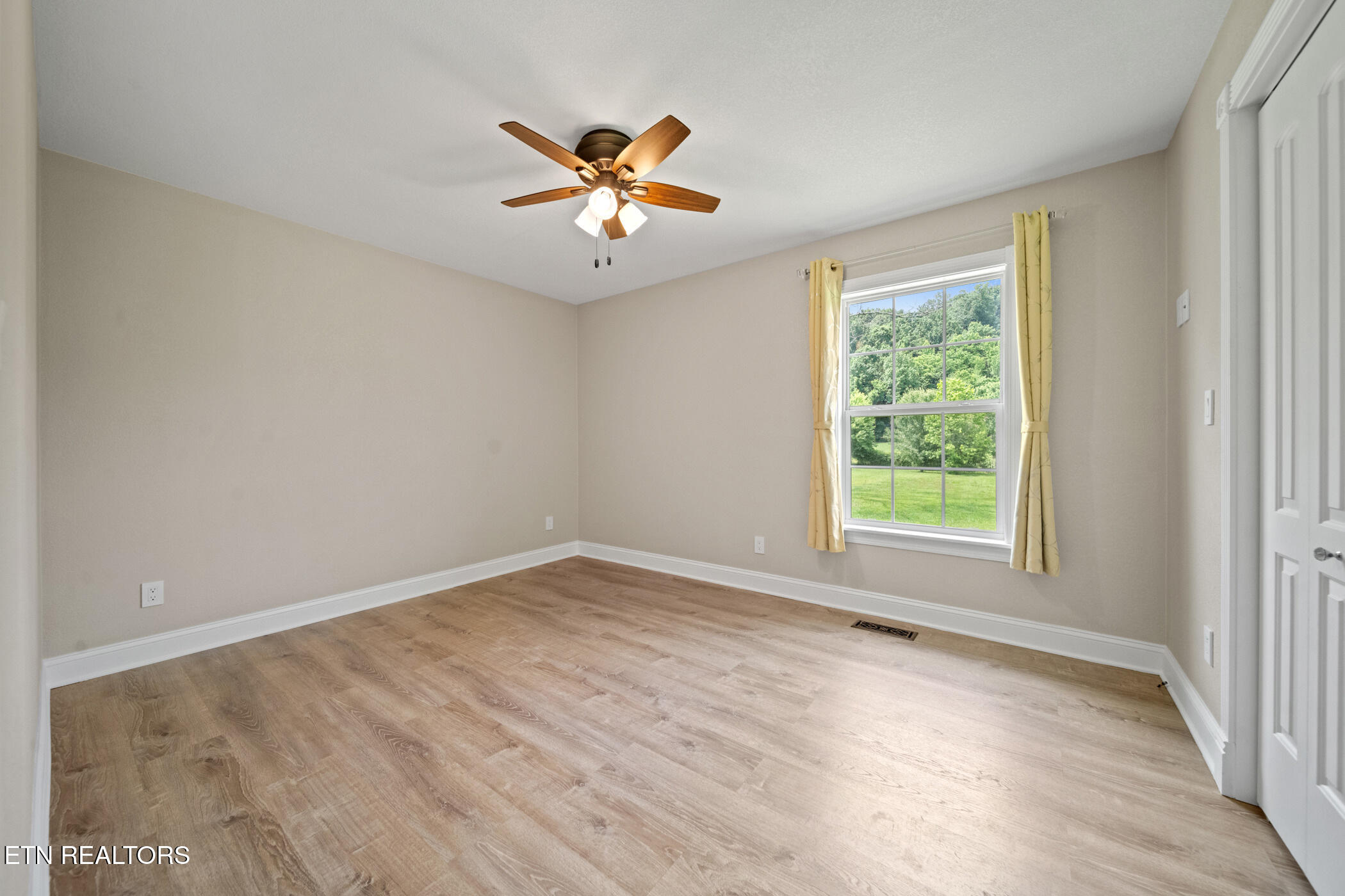 412 Apple Valley Road Sevierville, TN 37862 - Photo 14 of 33 dsc05858