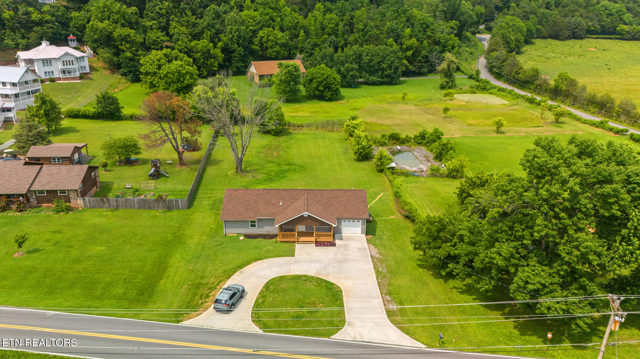 412 Apple Valley Road Sevierville, TN 37862 - Photo 30 of 33 dji_20250611152218_0733_d